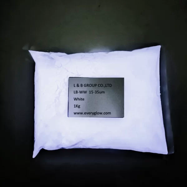 White photoluminescent pigment